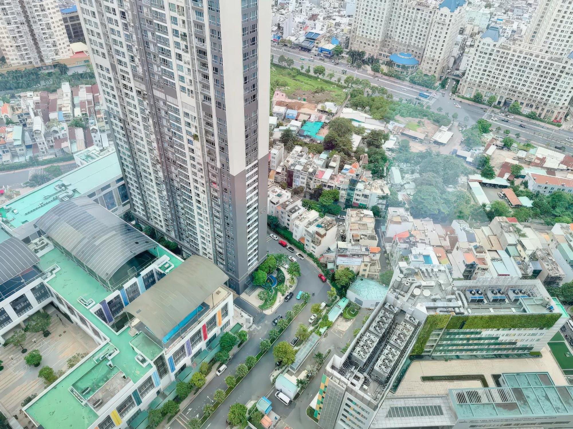 Urban Zen Saigon - Vinhomes Landmark 81 Ho Chi Minh-staden Exteriör bild